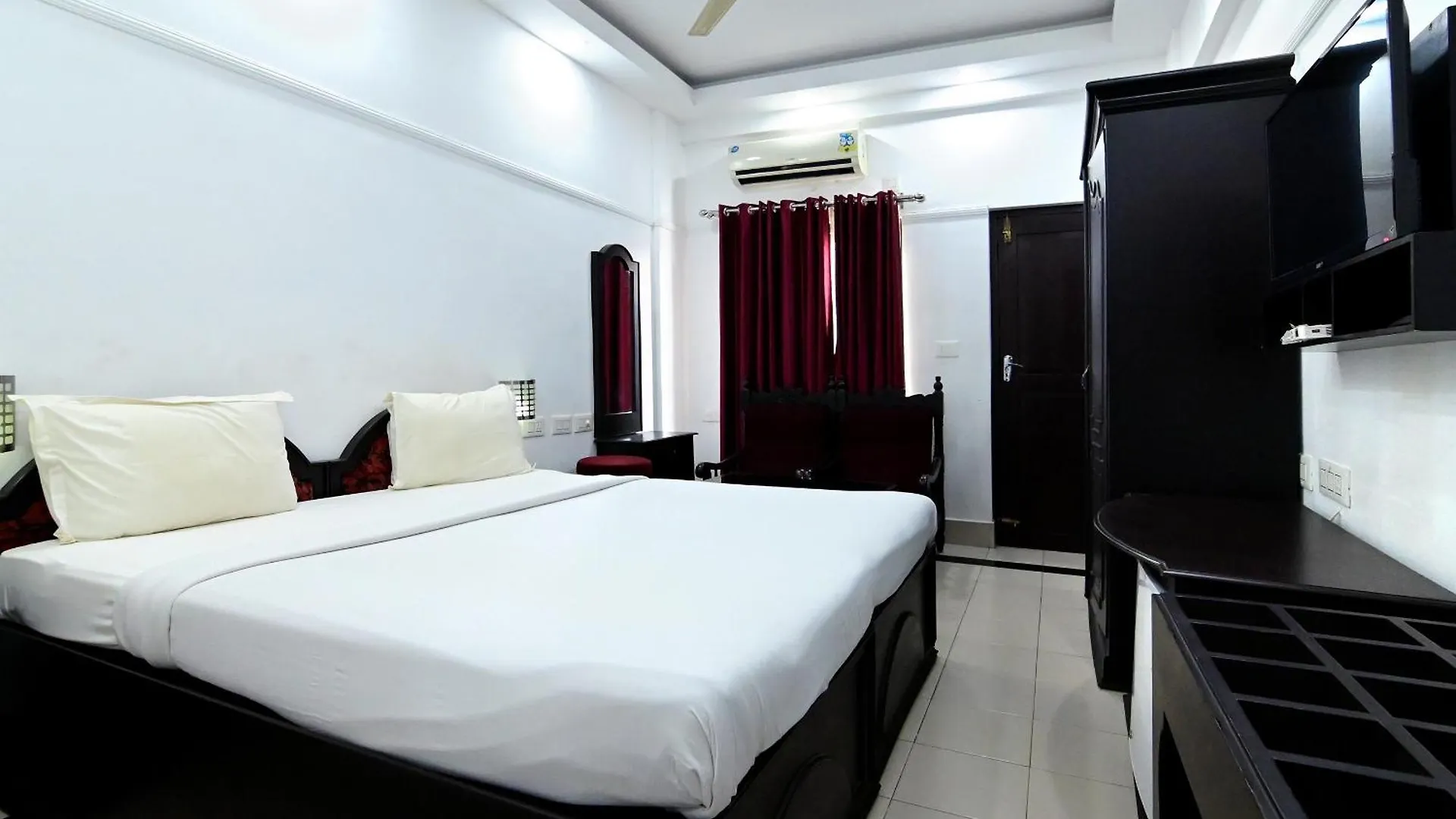 Hotel Misty Grand Kodenchery Kolenchery